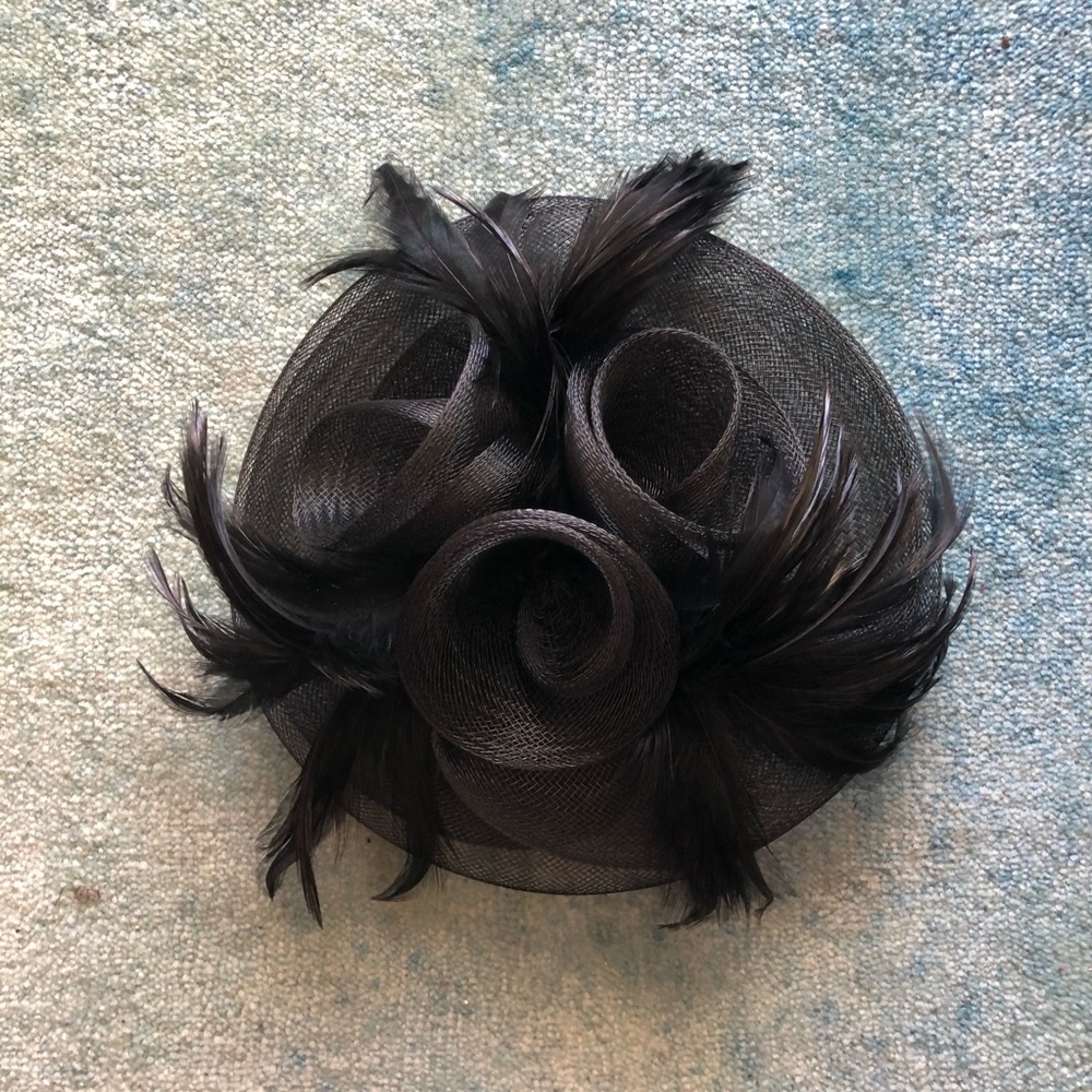 Fascinator hat